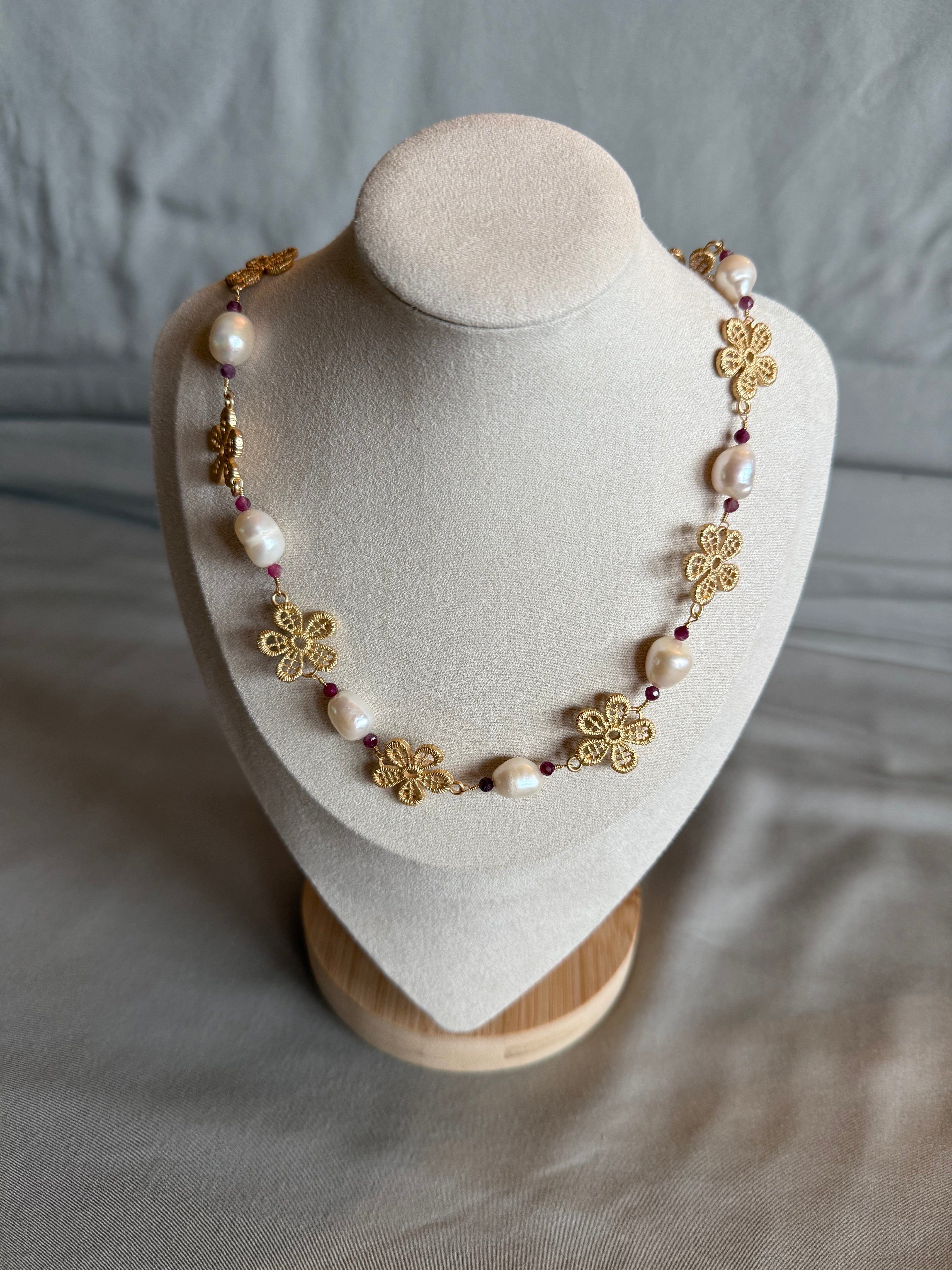 Venutian Damiana Necklace