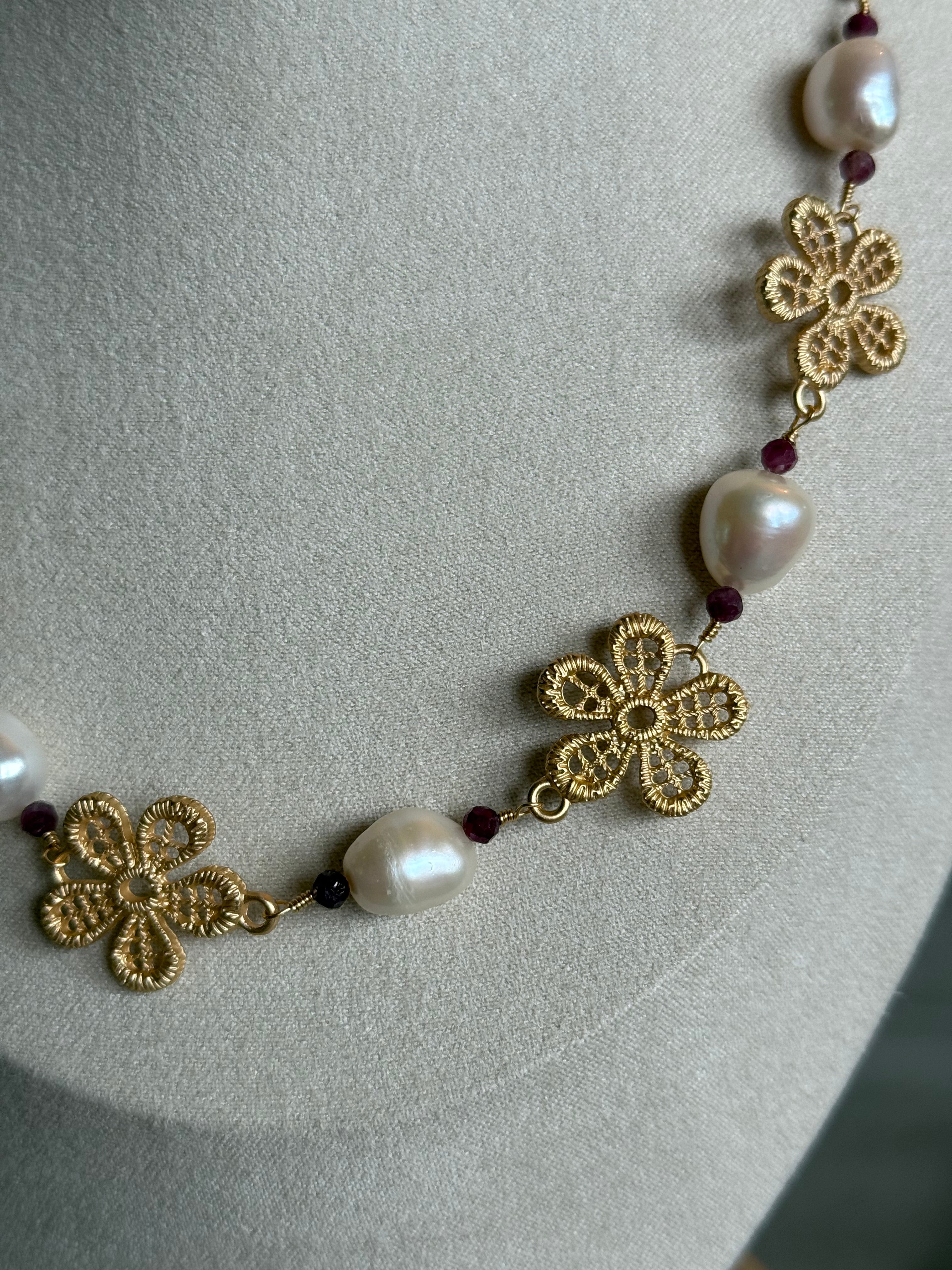 Venutian Damiana Necklace